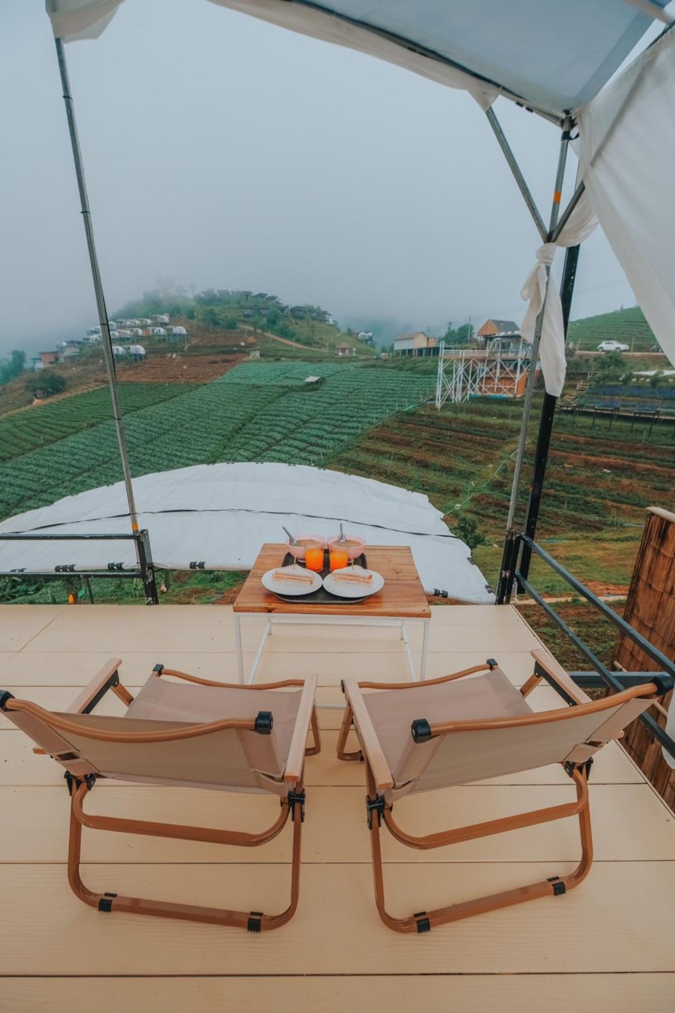 ภูวินคาเฟ่ โฮมสเตย์ Phuwin Cafe Homestay Mon Jam Exteriör bild